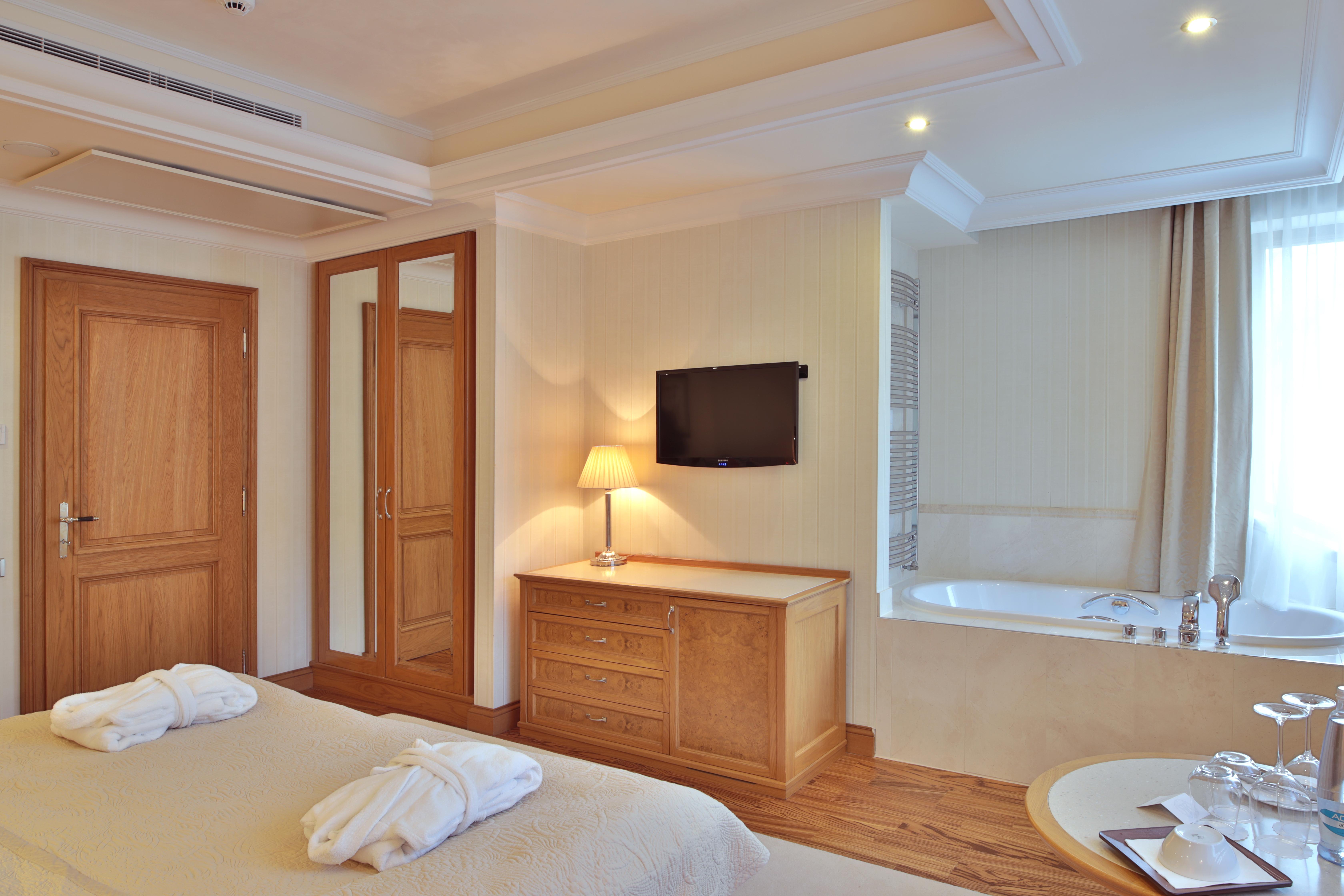 Hotel Retro Riverside Wellness