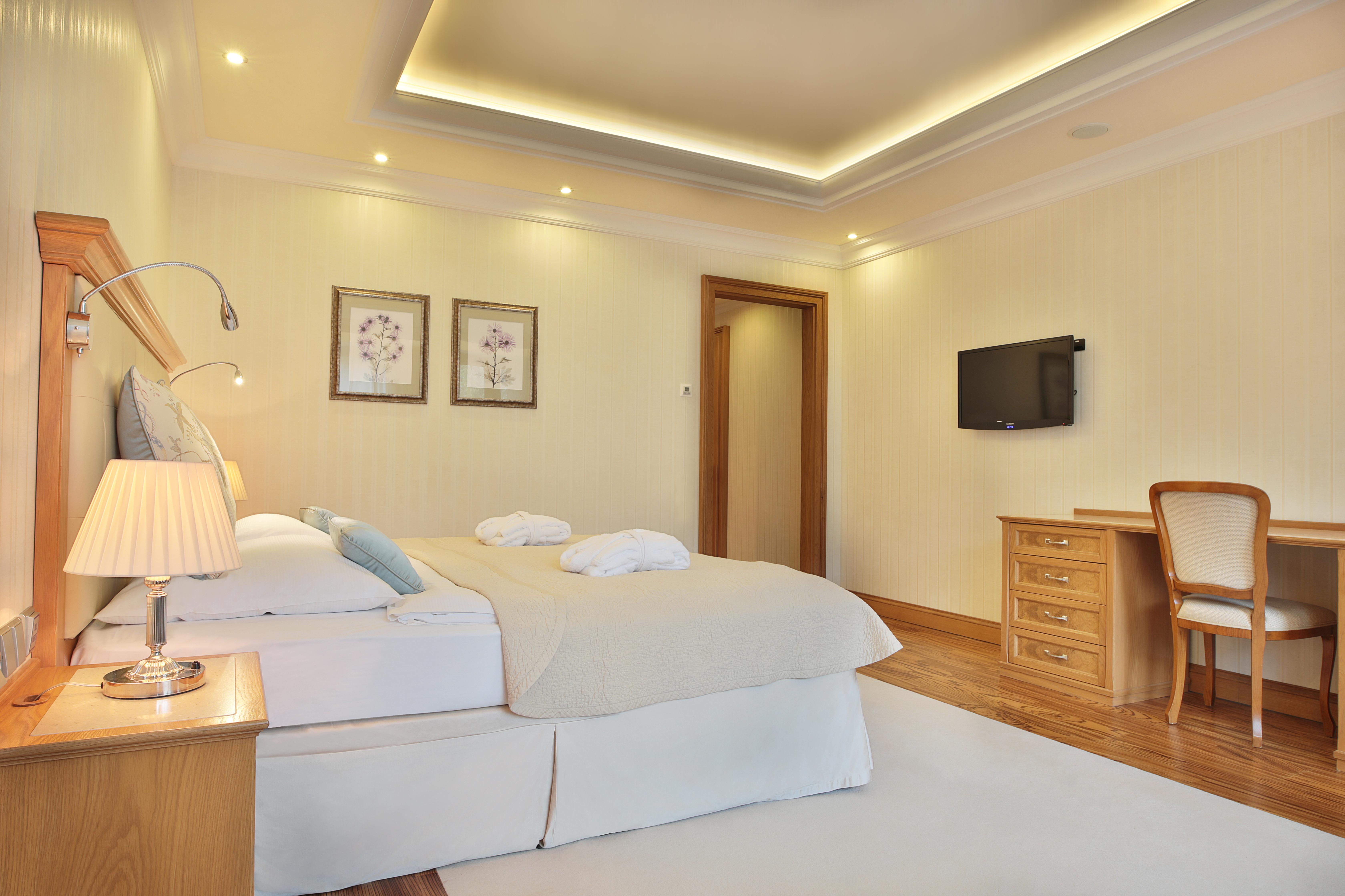 Retro Riverside Wellness Hotel Karlovy Vary
