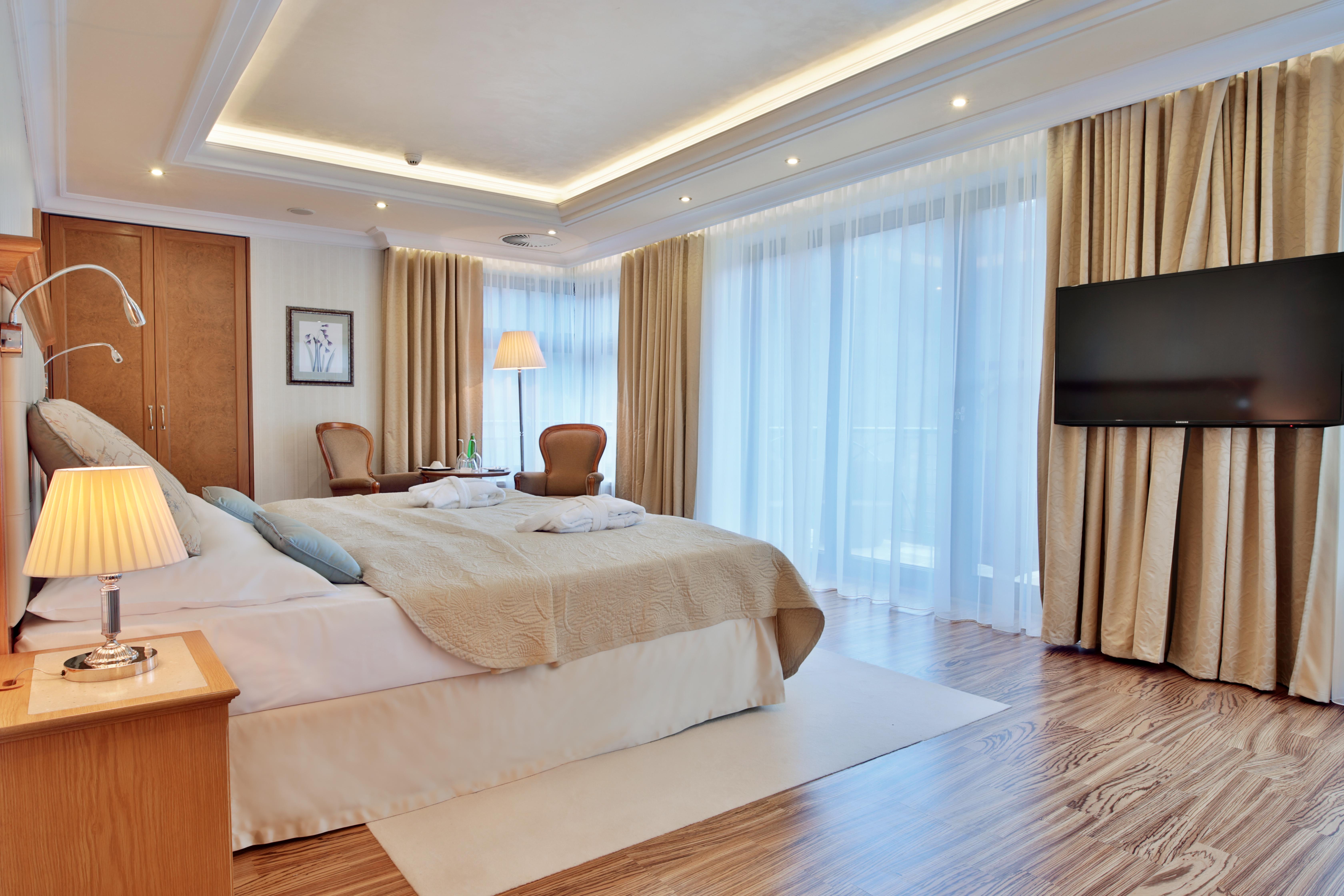 Hotel Retro Riverside Wellness 5*
