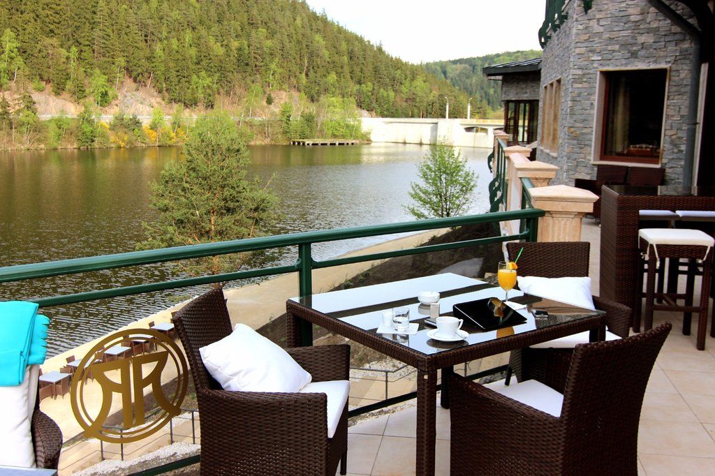 Retro Riverside Wellness Hotel Karlovy Vary