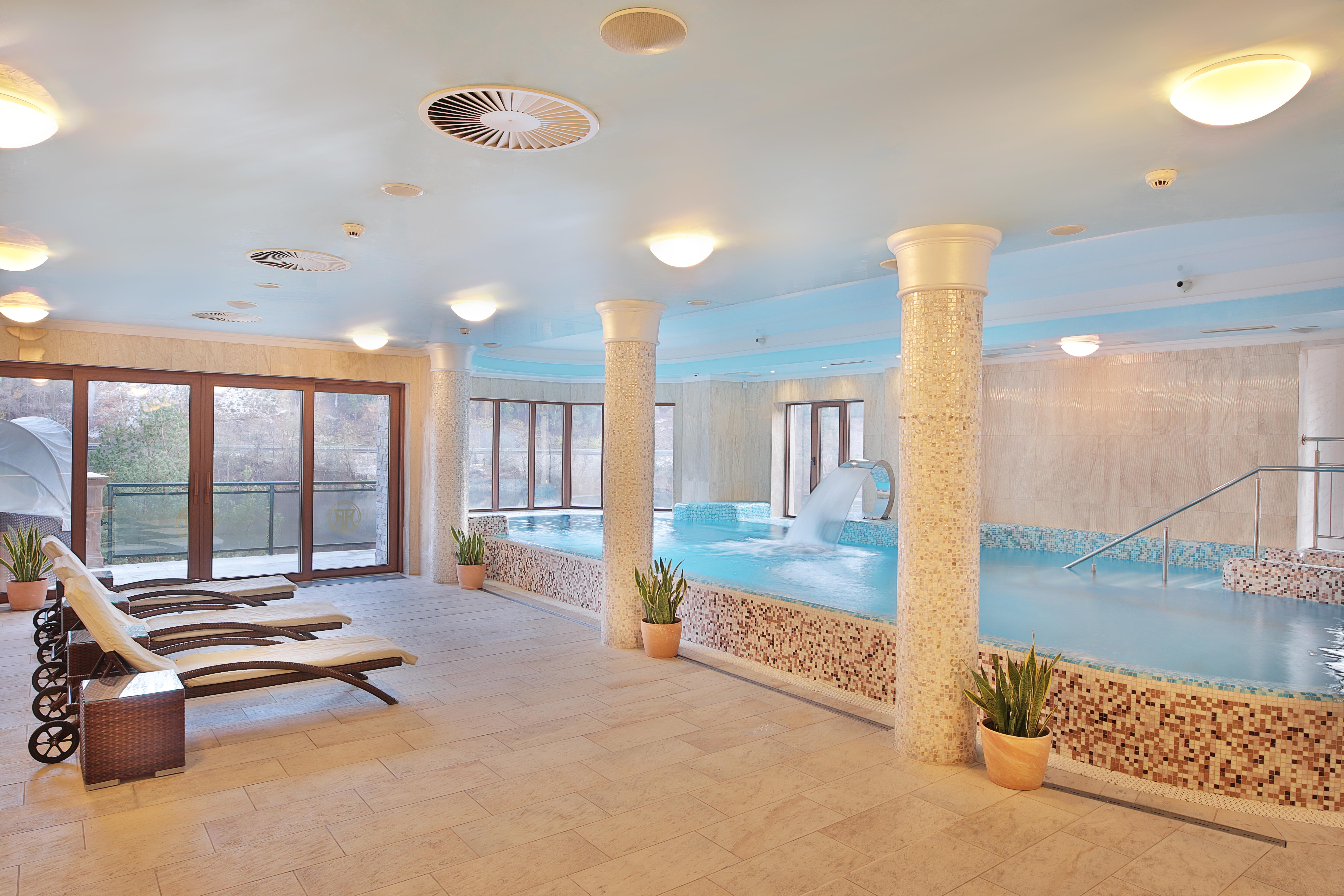 Отель Retro Riverside Wellness